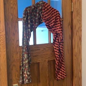 Bundle of 2 pair of LuLaRoe Tall & Curvy Leggings